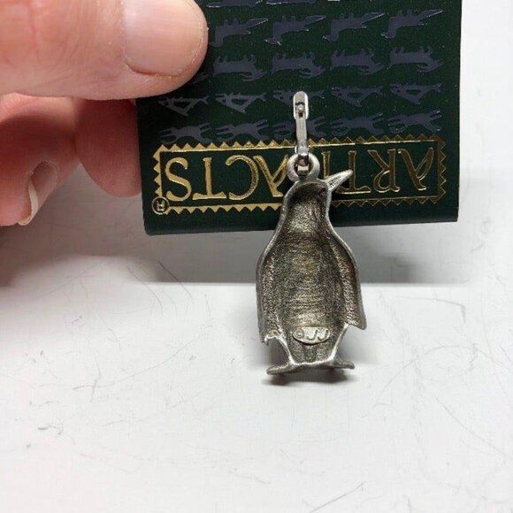 Penguin Zipper Pull, Charm or Pendant - Picture 4 of 5